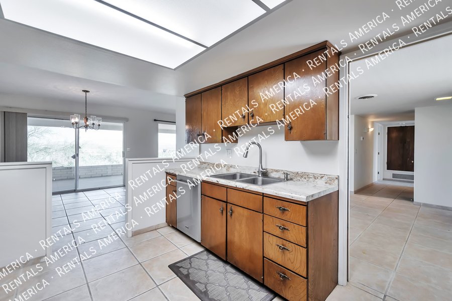 Nice 3 Bdrm 2.5 Bath home in an exclusive North Mesa gated community! property image