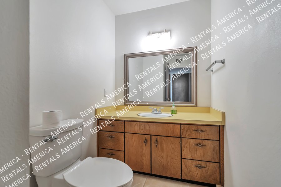 Nice 3 Bdrm 2.5 Bath home in an exclusive North Mesa gated community! property image