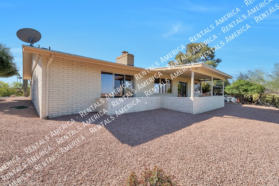 Nice 3 Bdrm 2.5 Bath home in an exclusive North Mesa gated community! property image