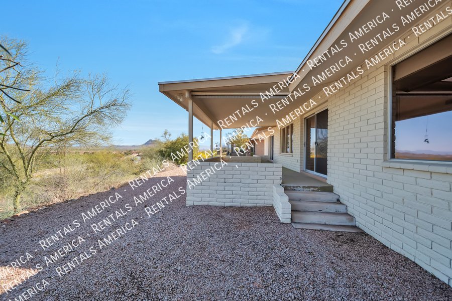 Nice 3 Bdrm 2.5 Bath home in an exclusive North Mesa gated community! property image