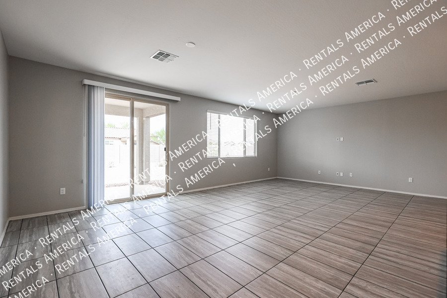 3 bedroom 2 bath iin Casa Grande property image