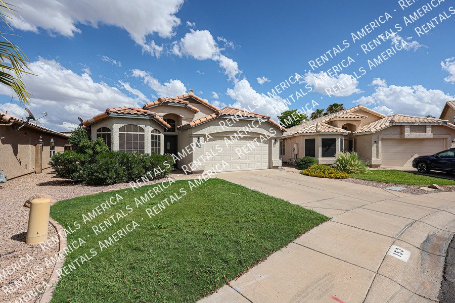 Beautiful 3/2 Home in Gilbert w/Upgrades ~ Move in Ready NOW property image