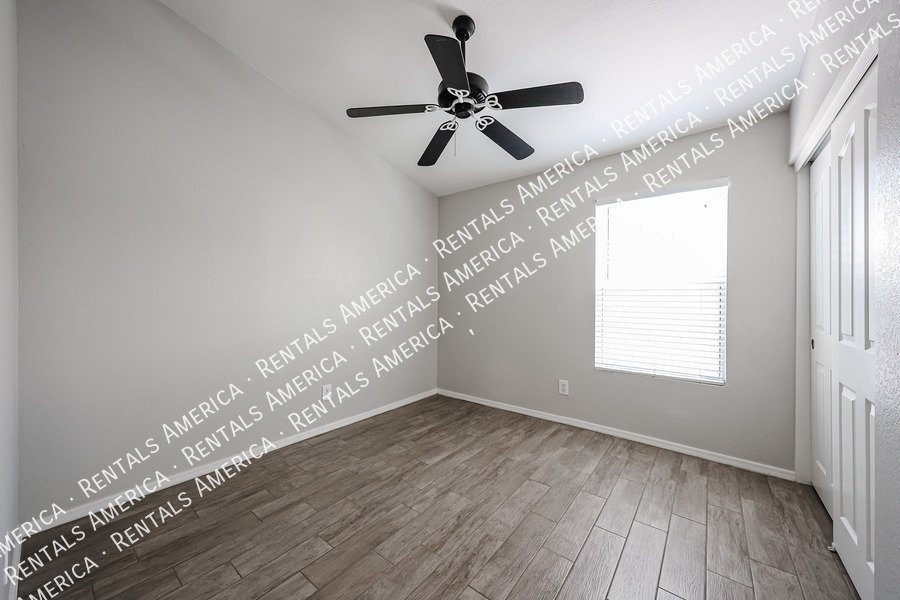 Beautiful 3/2 Home in Gilbert w/Upgrades ~ Move in Ready NOW property image