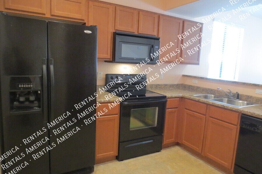 Gated Poolside Townhouse! property image