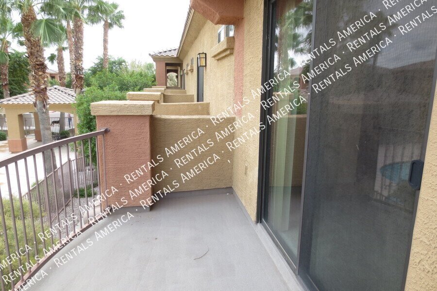 Gated Poolside Townhouse! property image