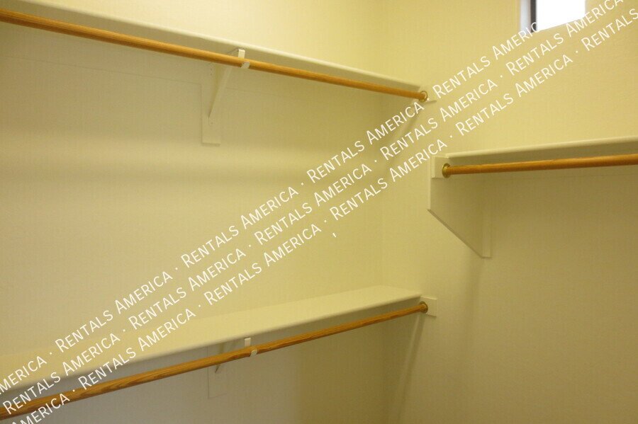 Gated Poolside Townhouse! property image