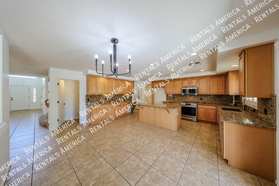 Amazing corner lot! property image