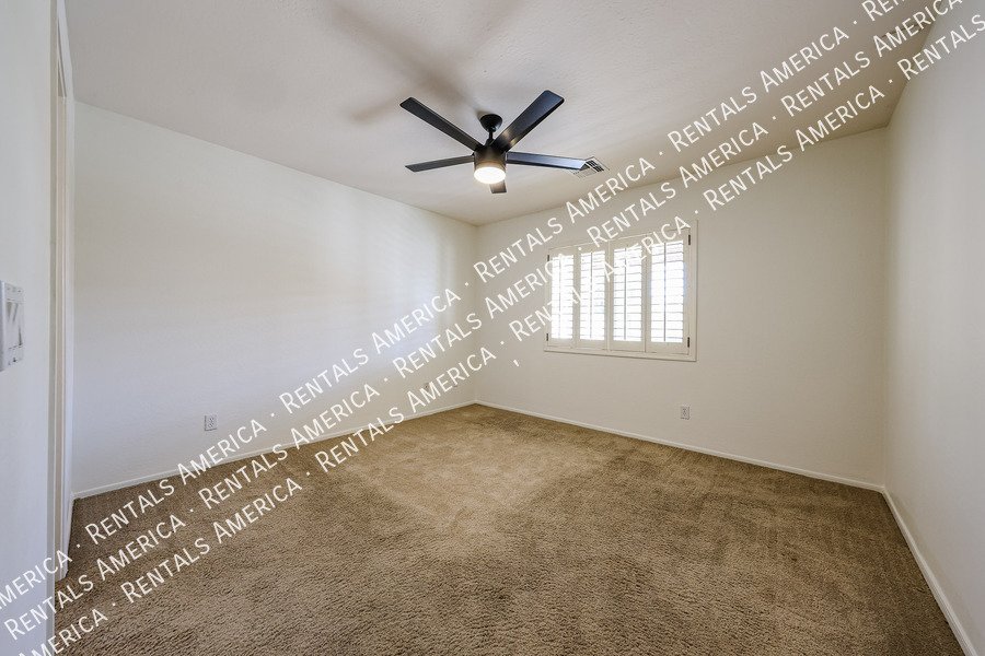 Amazing corner lot! property image