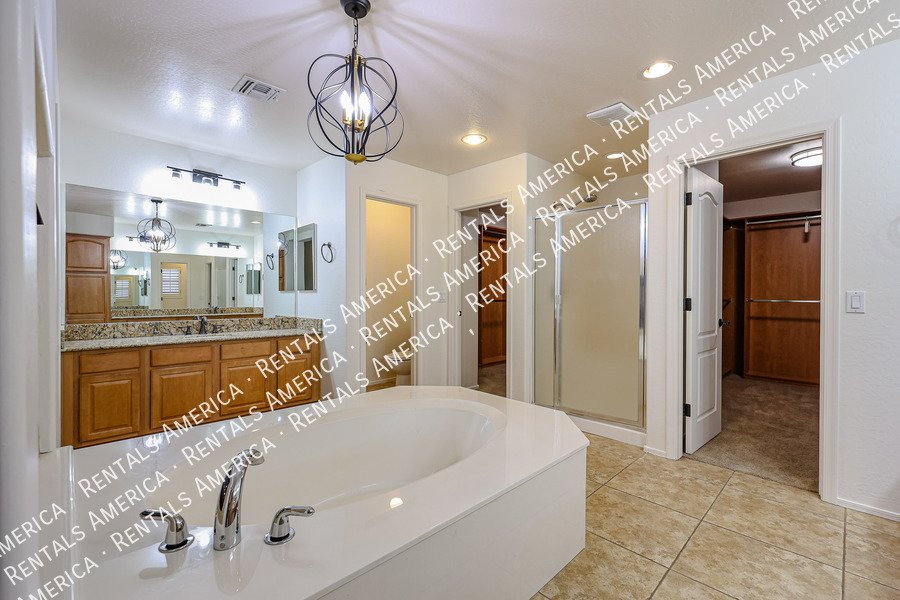 Amazing corner lot! property image