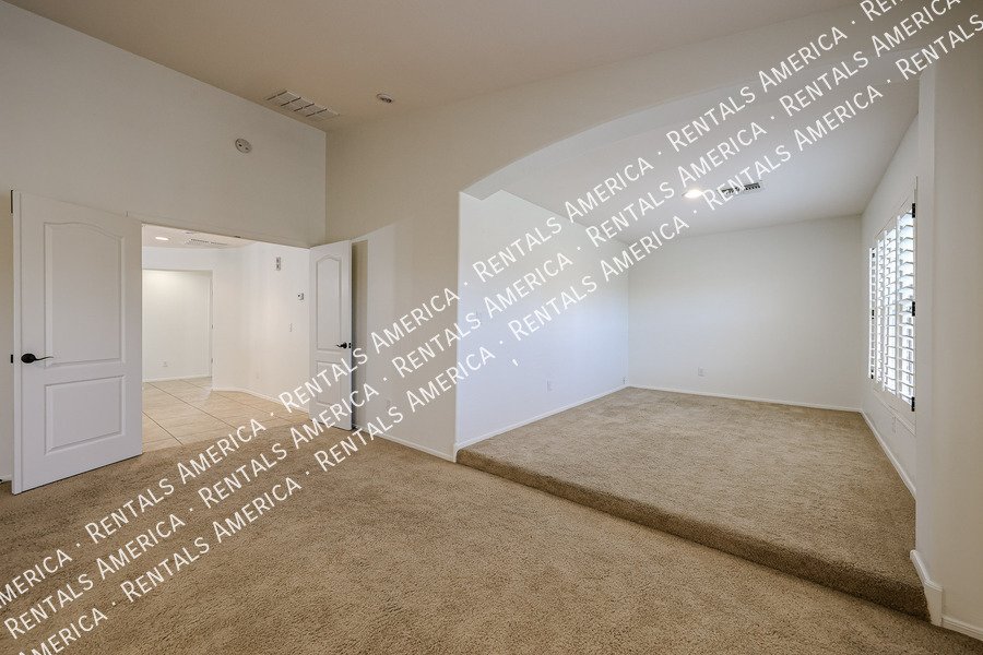 Amazing corner lot! property image