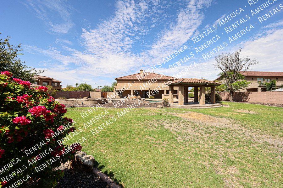 Amazing corner lot! property image