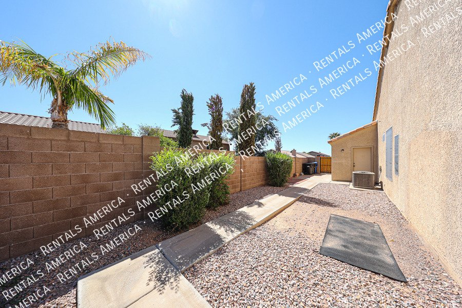 Meticulously Maintained Single Level Home property image