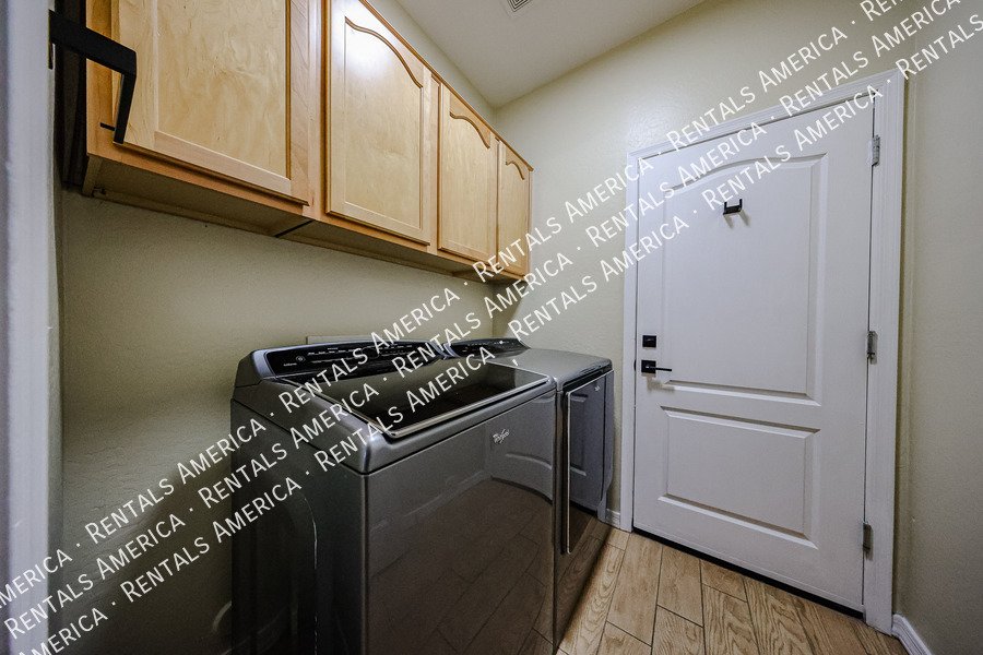 17219 N 19th Run property image