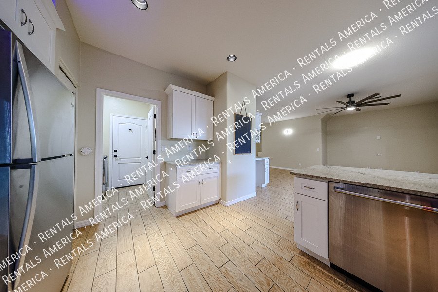 17219 N 19th Run property image