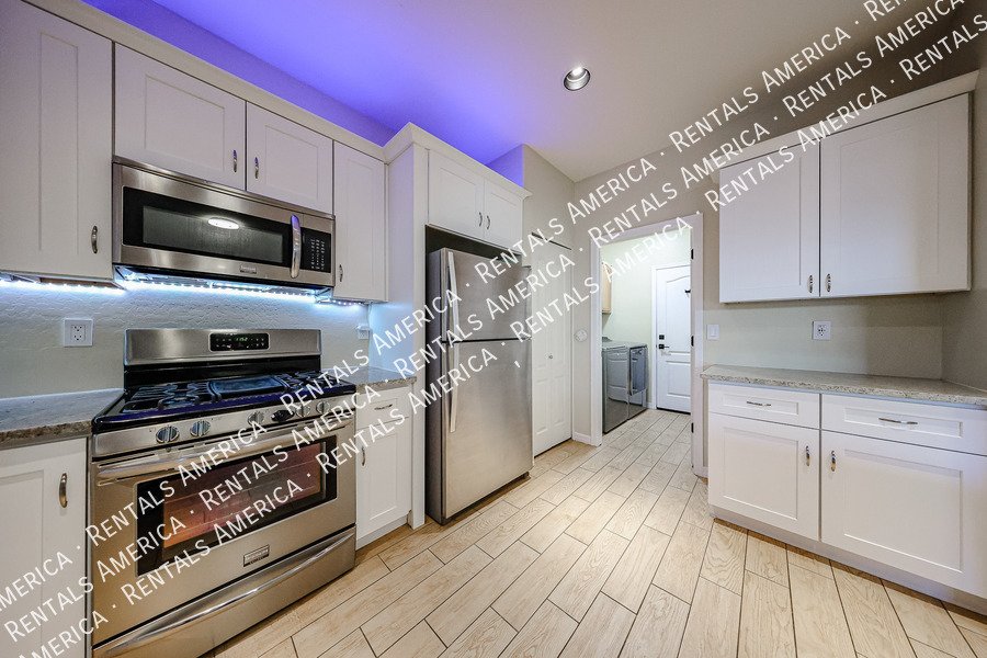 17219 N 19th Run property image