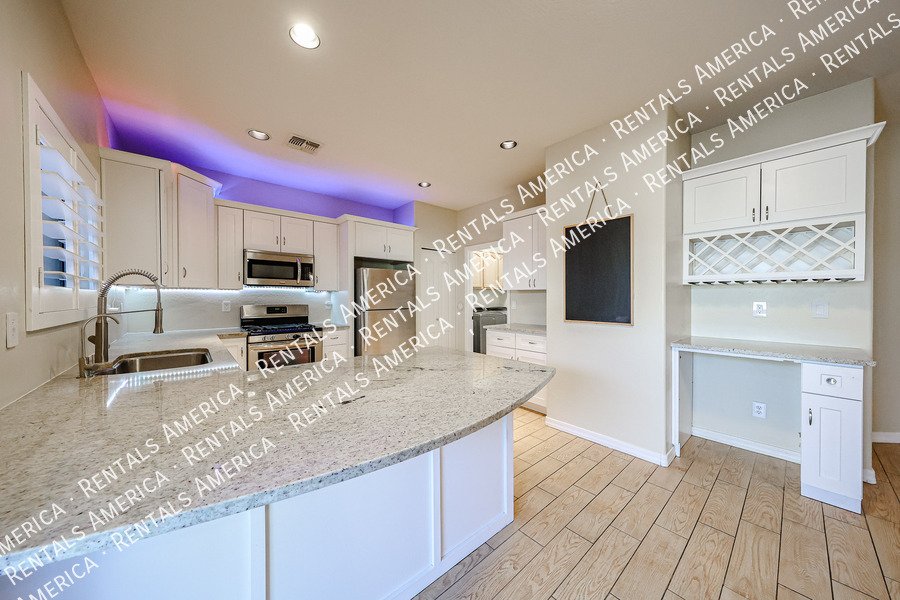 17219 N 19th Run property image