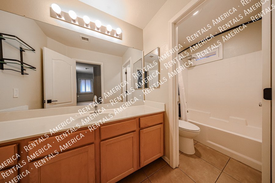 17219 N 19th Run property image