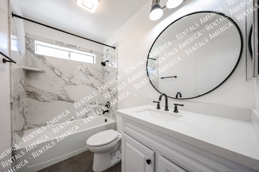 Union Hills Manor, 4-Bedroom, 2 Bath property image