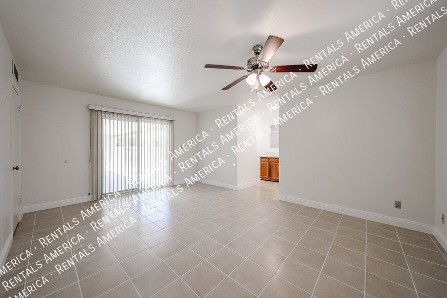 MI SPECIAL! RENOVATED 5BD 2BA Home in Tempe! Walking Distance to ASU! property image