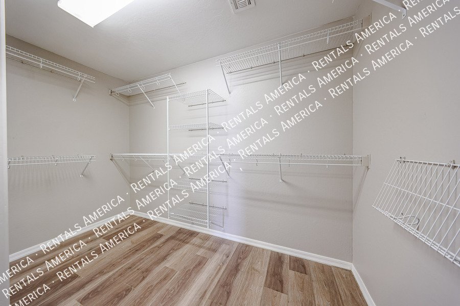 Great home in gated community! property image