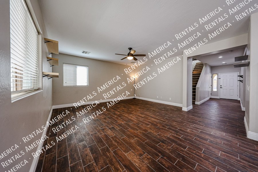 Great home in gated community! property image