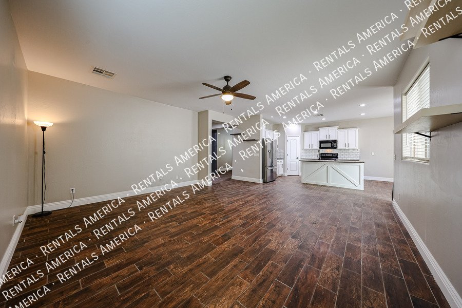 Great home in gated community! property image