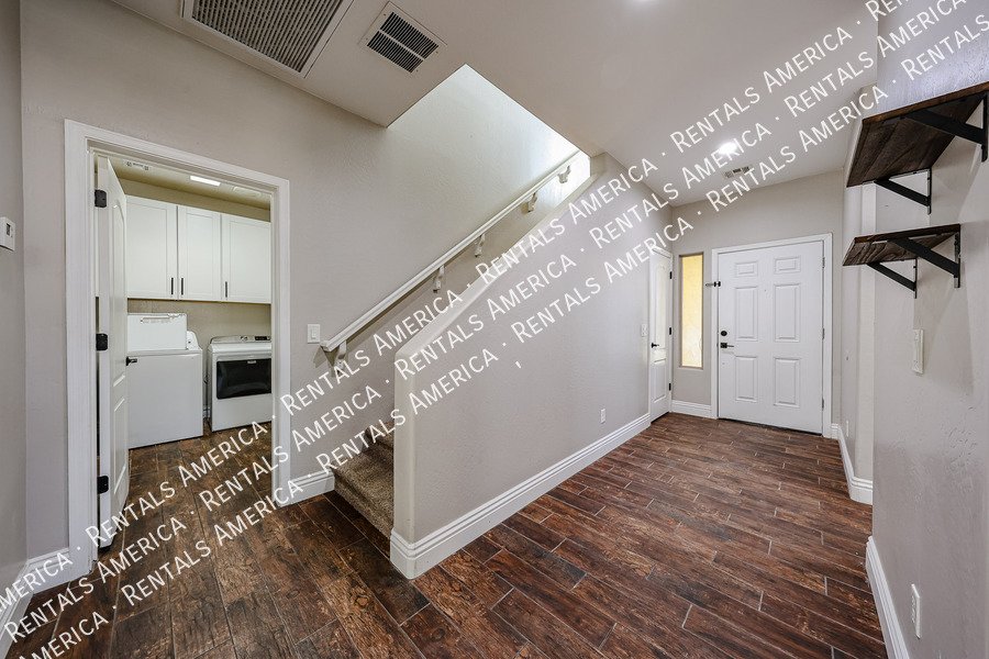 Great home in gated community! property image