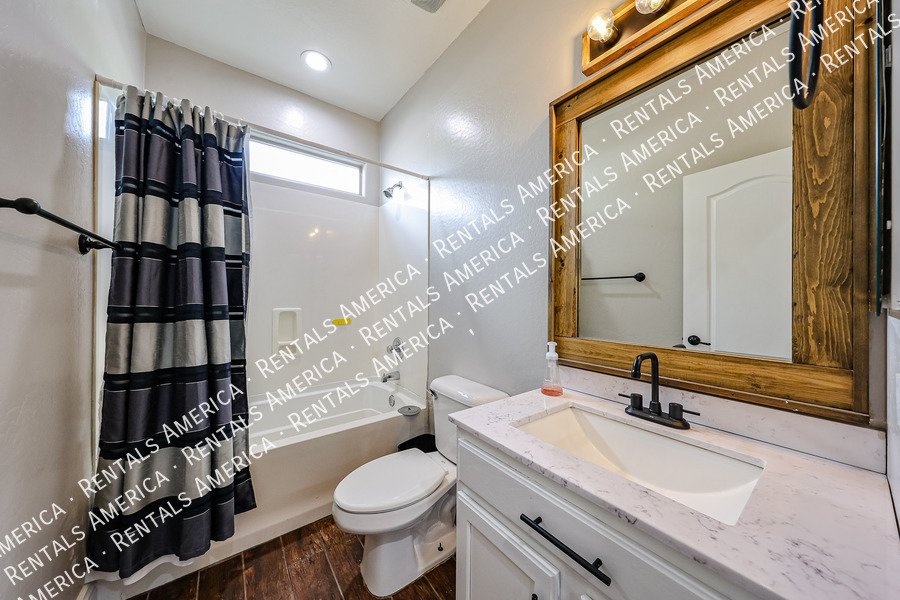 Great home in gated community! property image