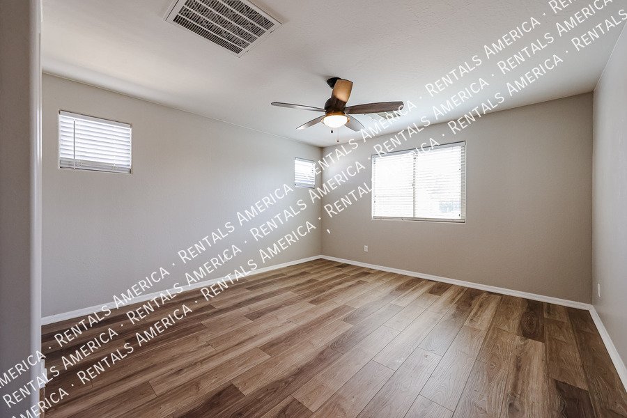 Great home in gated community! property image