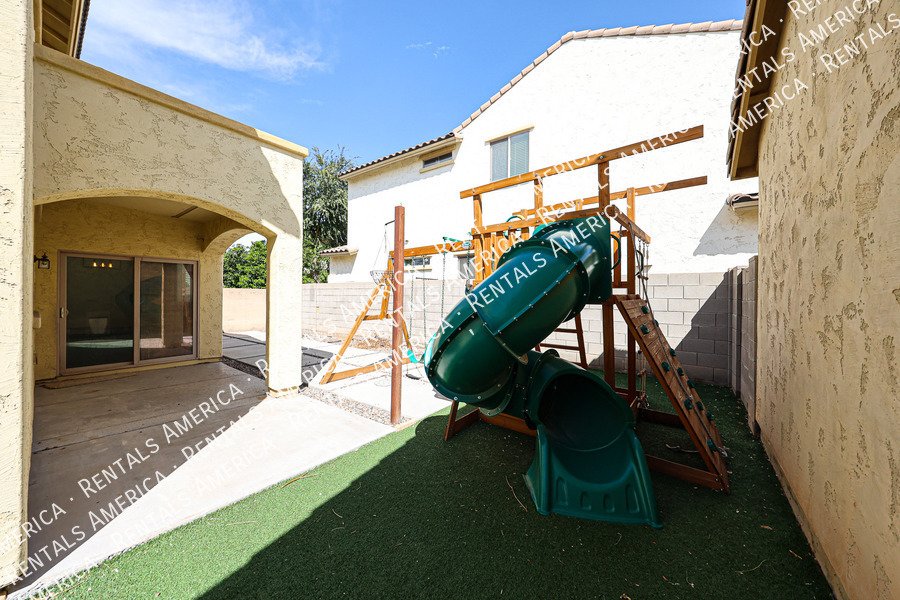 Great home in gated community! property image