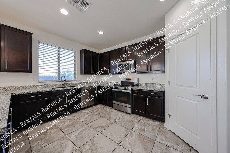 Las Brisas, 5-Bedroom, 4-Bath property image