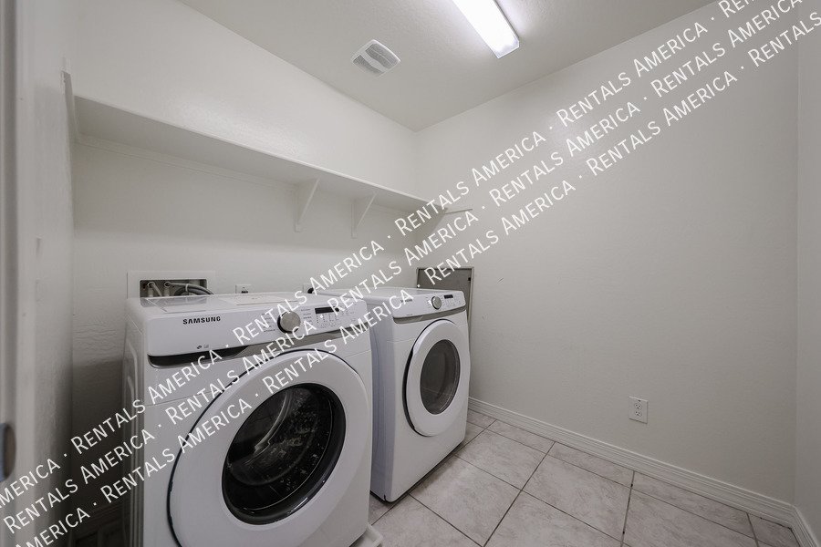 Las Brisas, 5-Bedroom, 4-Bath property image