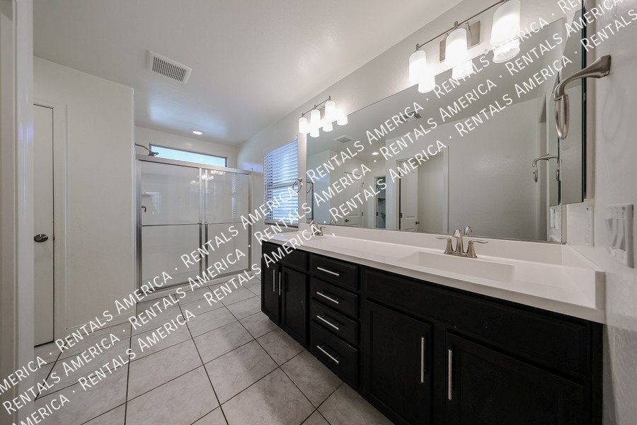 Las Brisas, 5-Bedroom, 4-Bath property image