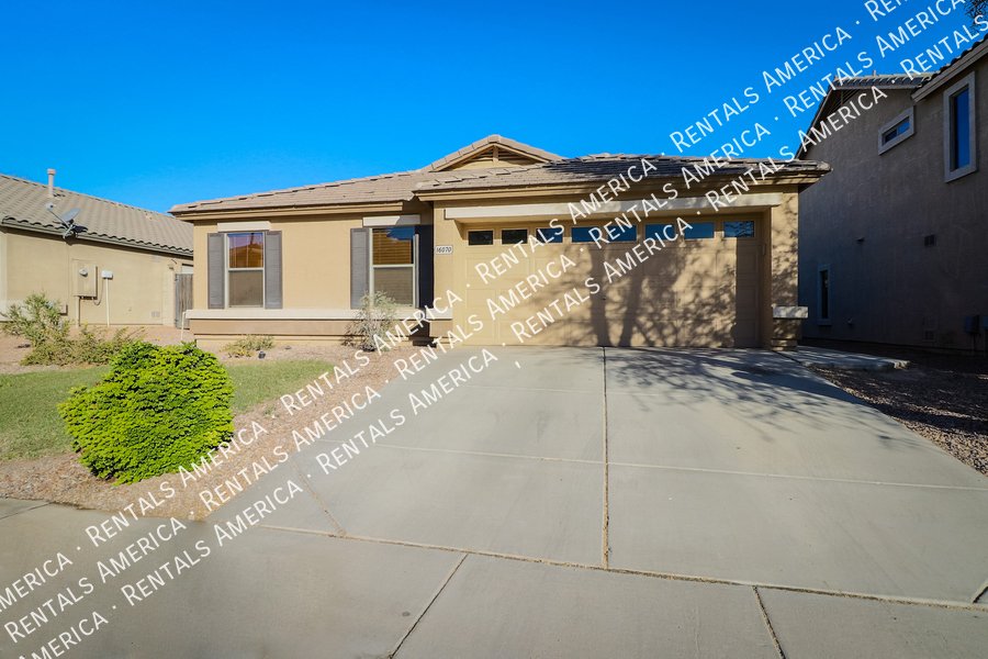 Beautiful Single Level 3BD/2BA Plus Den In Goodyear! property image
