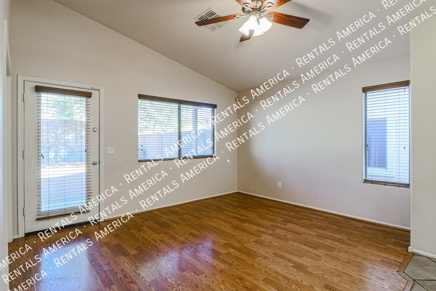 Beautiful Single Level 3BD/2BA Plus Den In Goodyear! property image