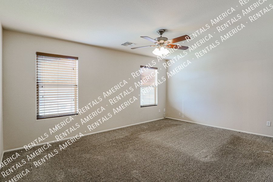 Beautiful Single Level 3BD/2BA Plus Den In Goodyear! property image