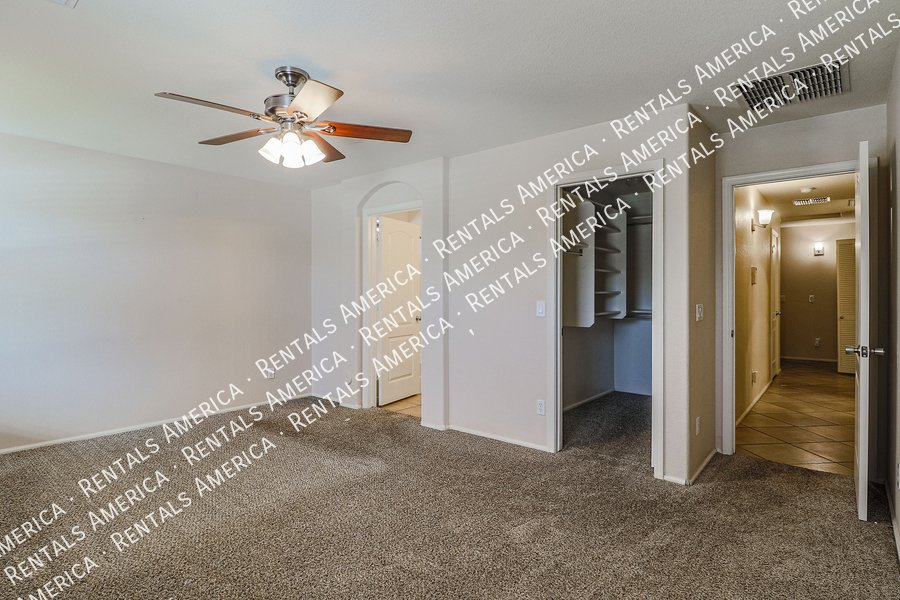 Beautiful Single Level 3BD/2BA Plus Den In Goodyear! property image