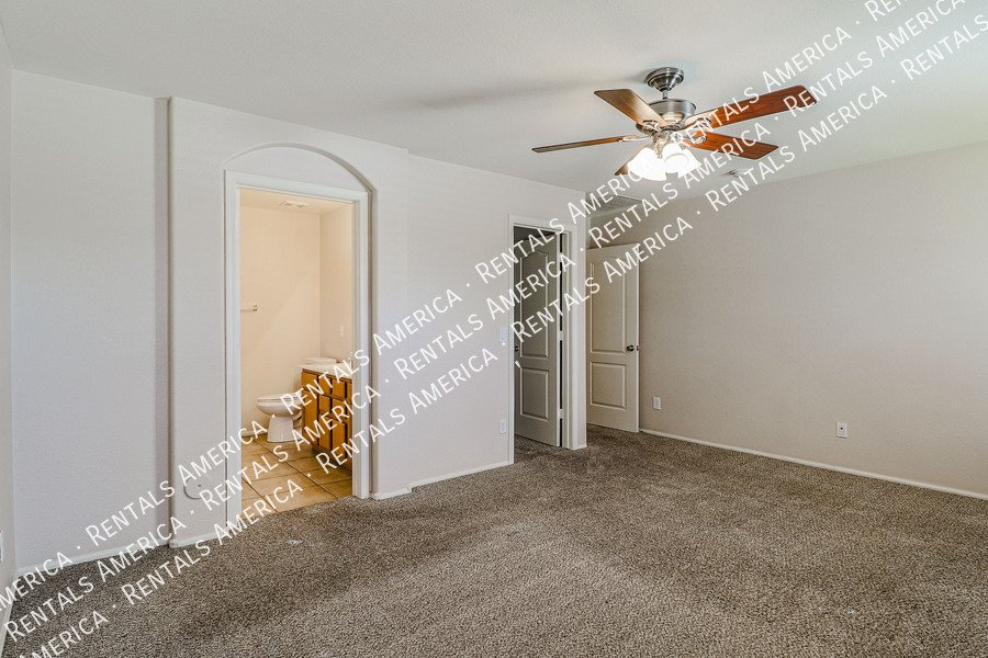 Beautiful Single Level 3BD/2BA Plus Den In Goodyear! property image