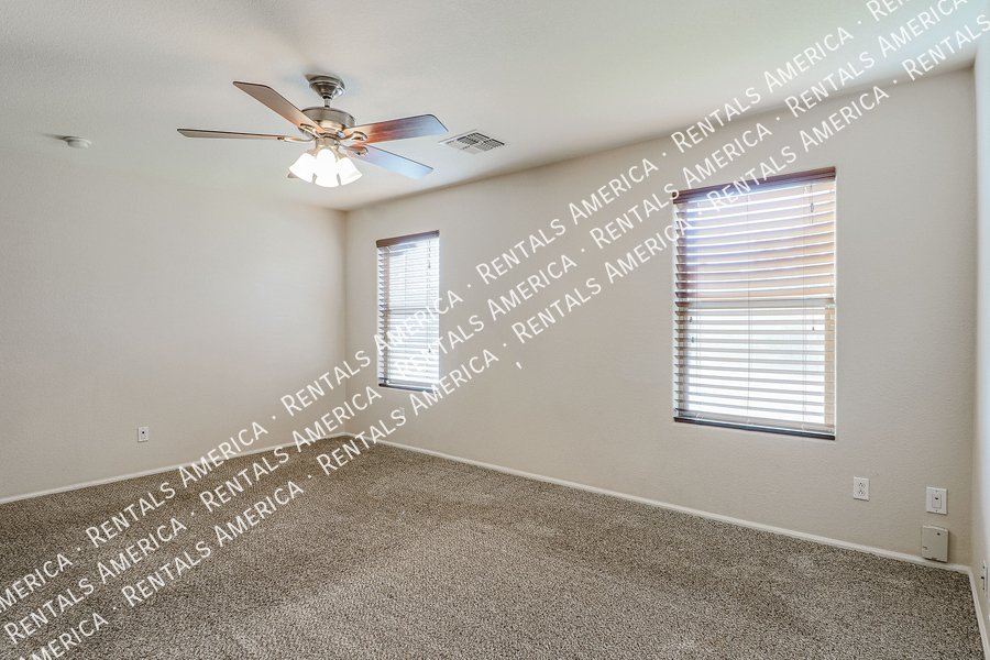 Beautiful Single Level 3BD/2BA Plus Den In Goodyear! property image