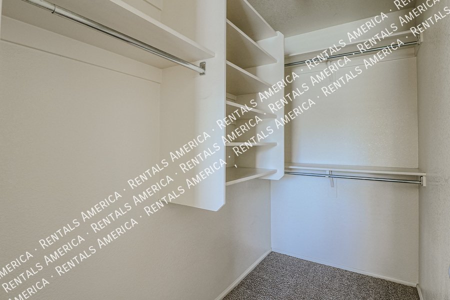 Beautiful Single Level 3BD/2BA Plus Den In Goodyear! property image