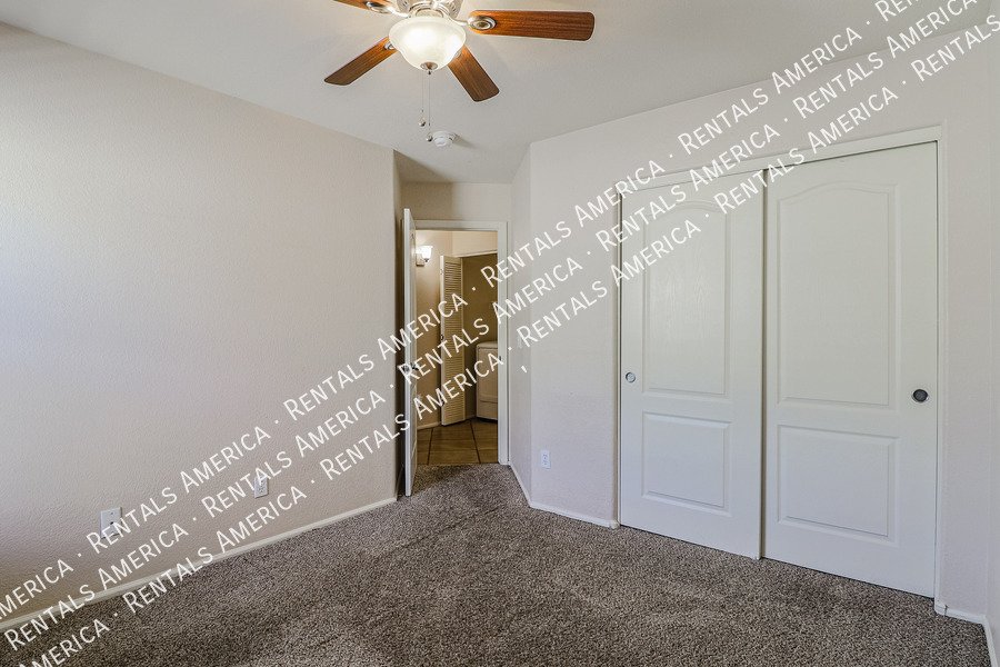 Beautiful Single Level 3BD/2BA Plus Den In Goodyear! property image