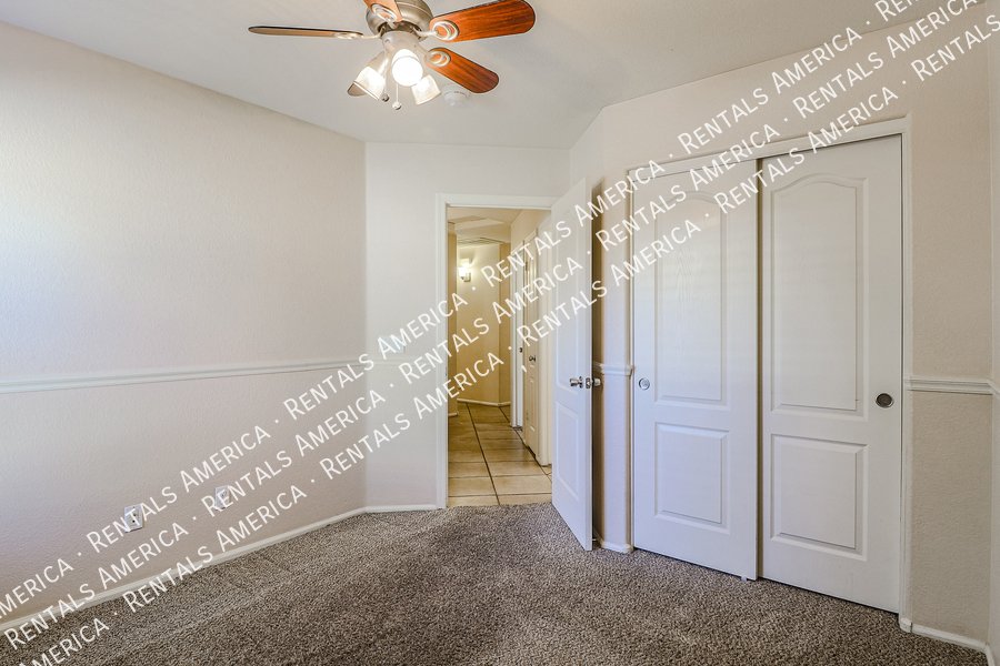Beautiful Single Level 3BD/2BA Plus Den In Goodyear! property image