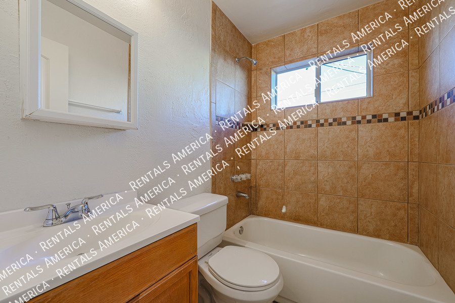 Wonderful, 3BR/2BA Home in Metro Phoenix w/ No HOA! property image