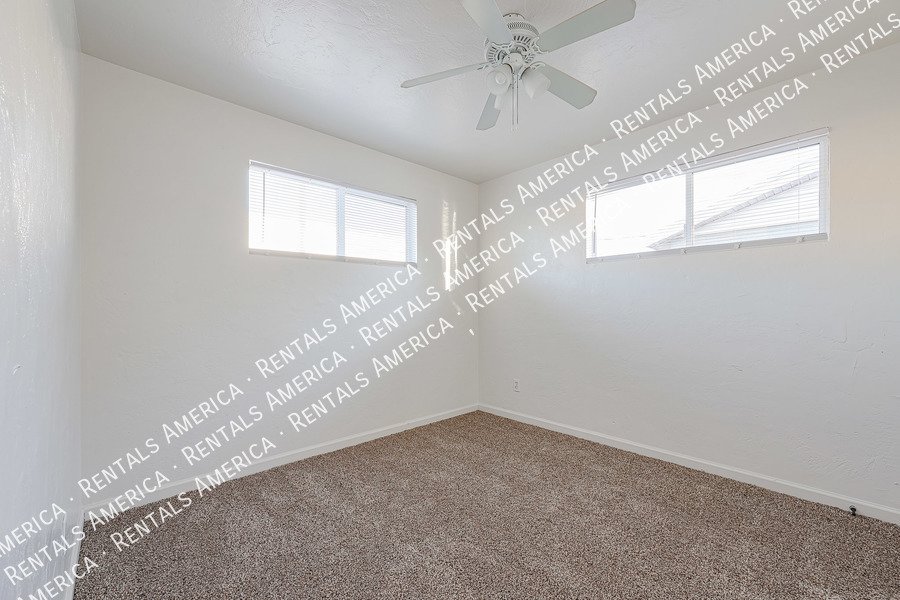 Wonderful, 3BR/2BA Home in Metro Phoenix w/ No HOA! property image