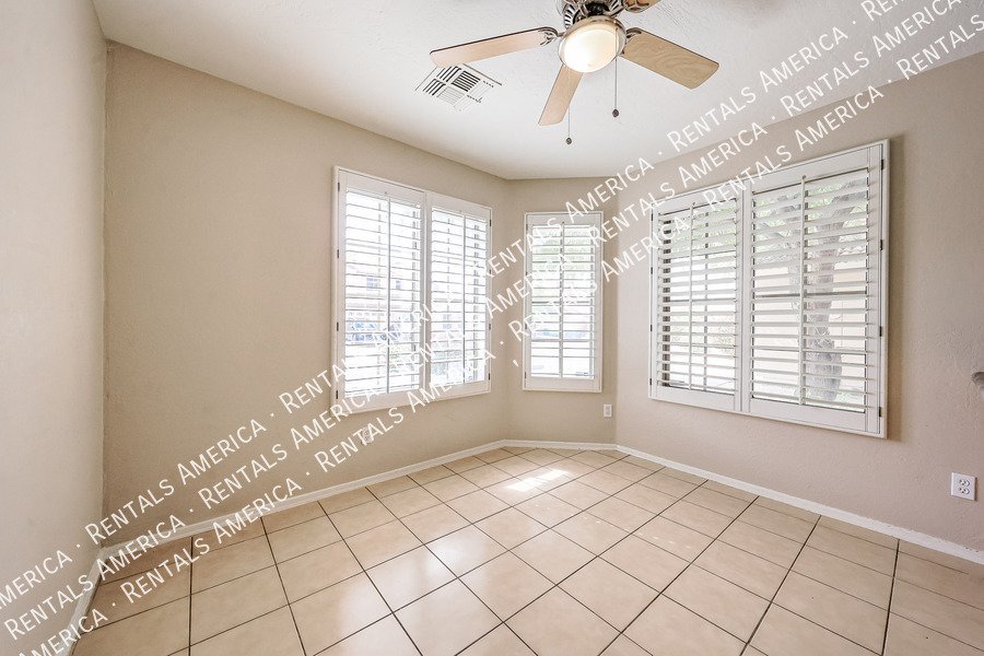 Large 4bed 2bath in Silverthorn Estates property image