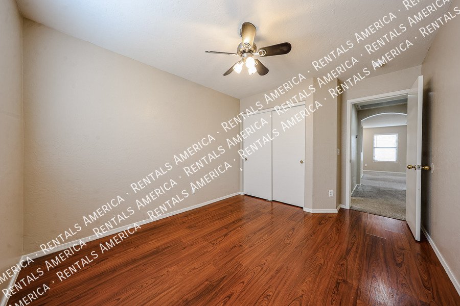 Large 4bed 2bath in Silverthorn Estates property image