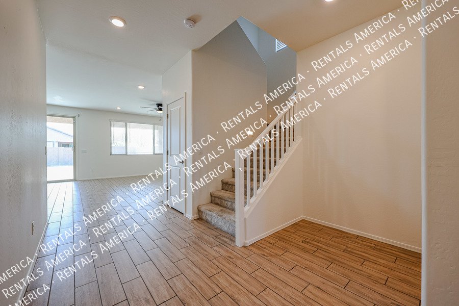 Remarkable newer home with 4 bed / 3 bath in Glendale!!! property image