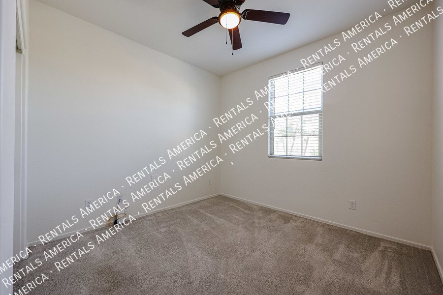 Remarkable newer home with 4 bed / 3 bath in Glendale!!! property image