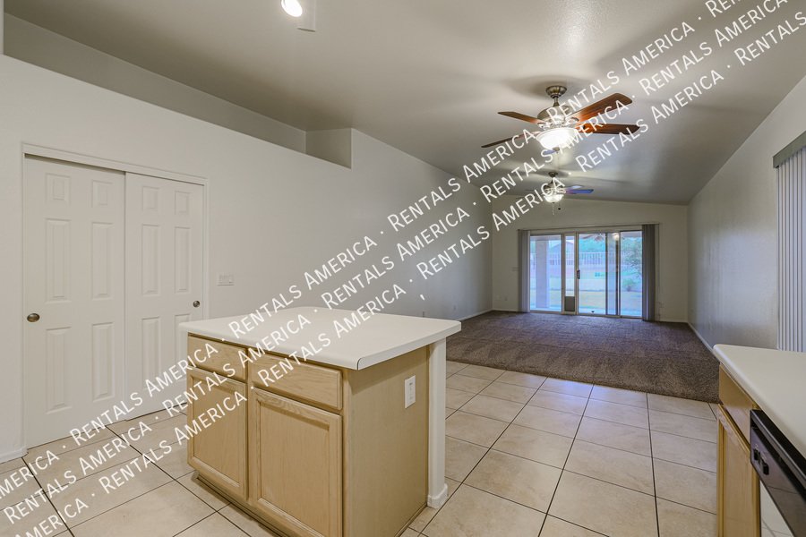 Great WATERFRONT home in perfect Mesa location! property image