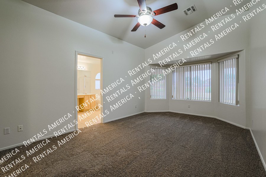 Great WATERFRONT home in perfect Mesa location! property image